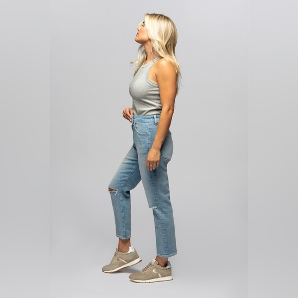 Denim - Revtown Women's Straight Leg Cropped Distressed Denim Jeans- Size 32